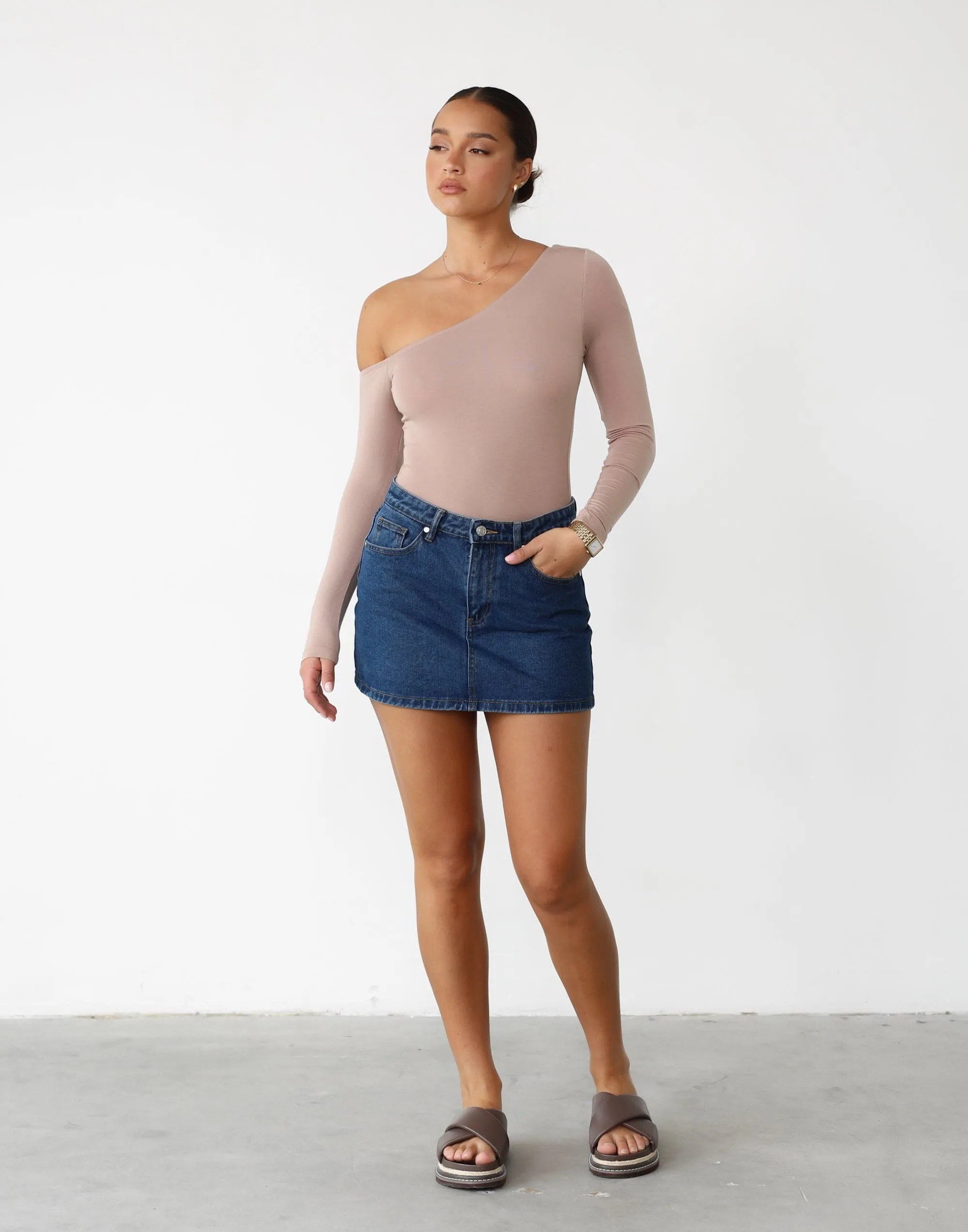 Adora Long Sleeve Bodysuit (Beige)