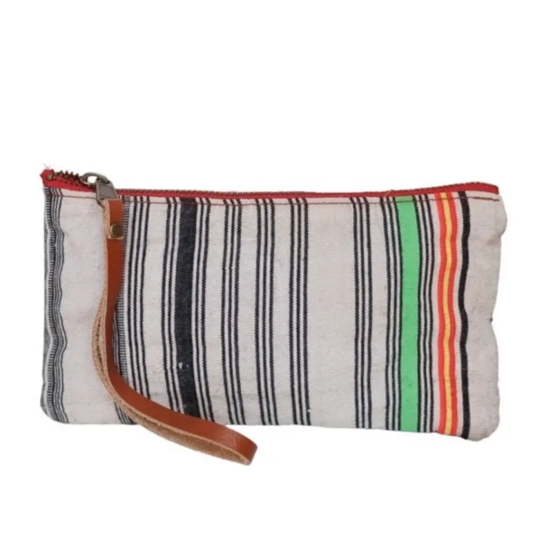 Aquinnah Clara Clutch