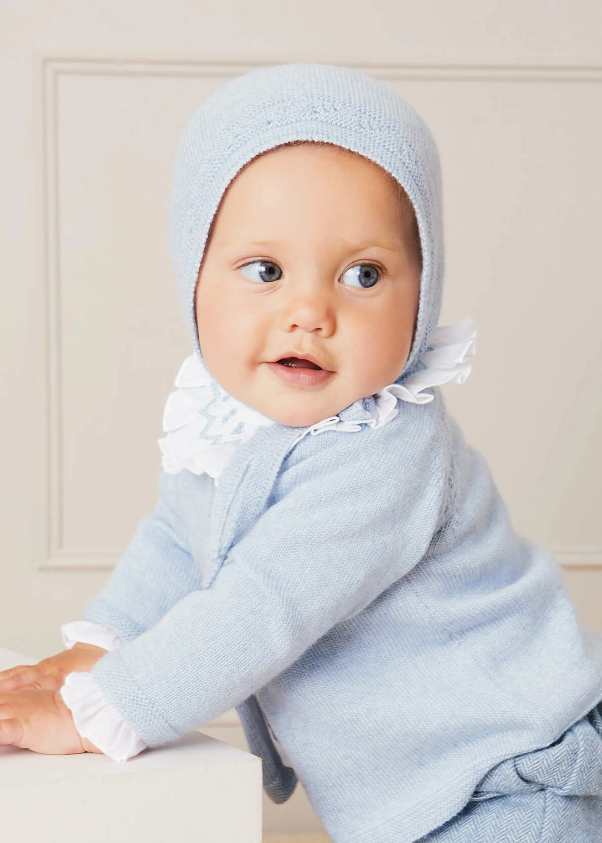 Handsmocked Collar Long Sleeve Blouse in White (0-12mths)