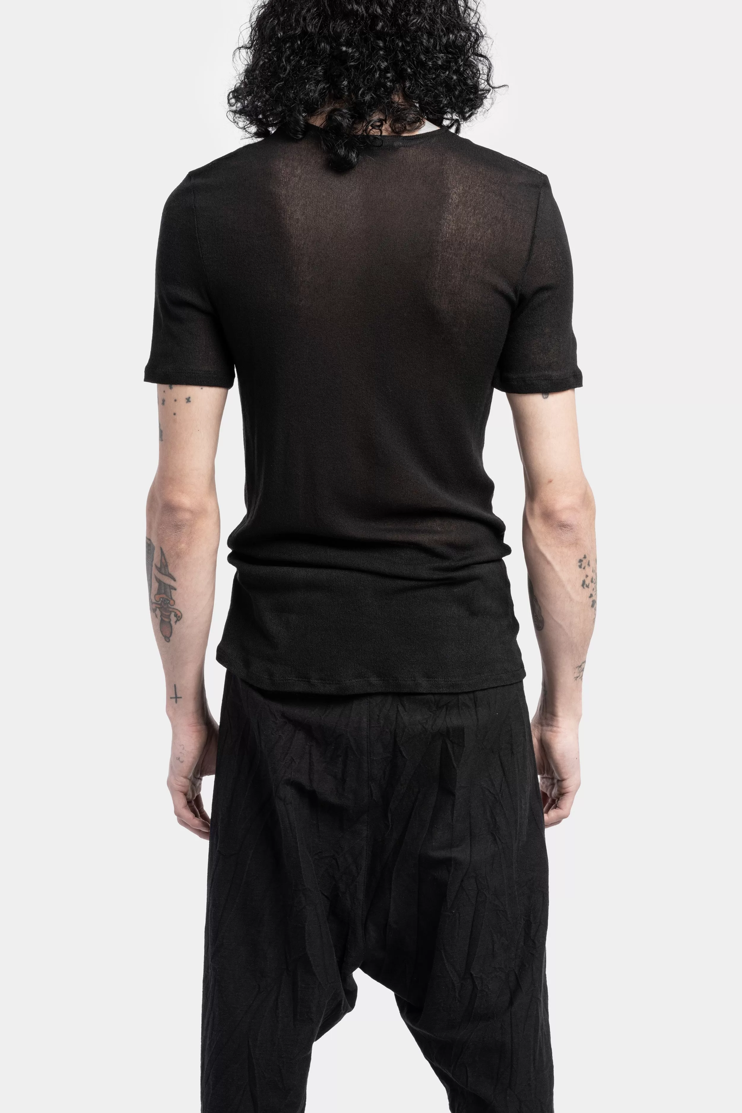 Lightweight knit t-shirt