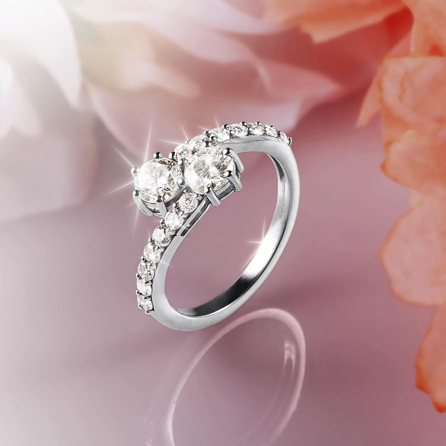 Moissanite Embrace Ladies Ring