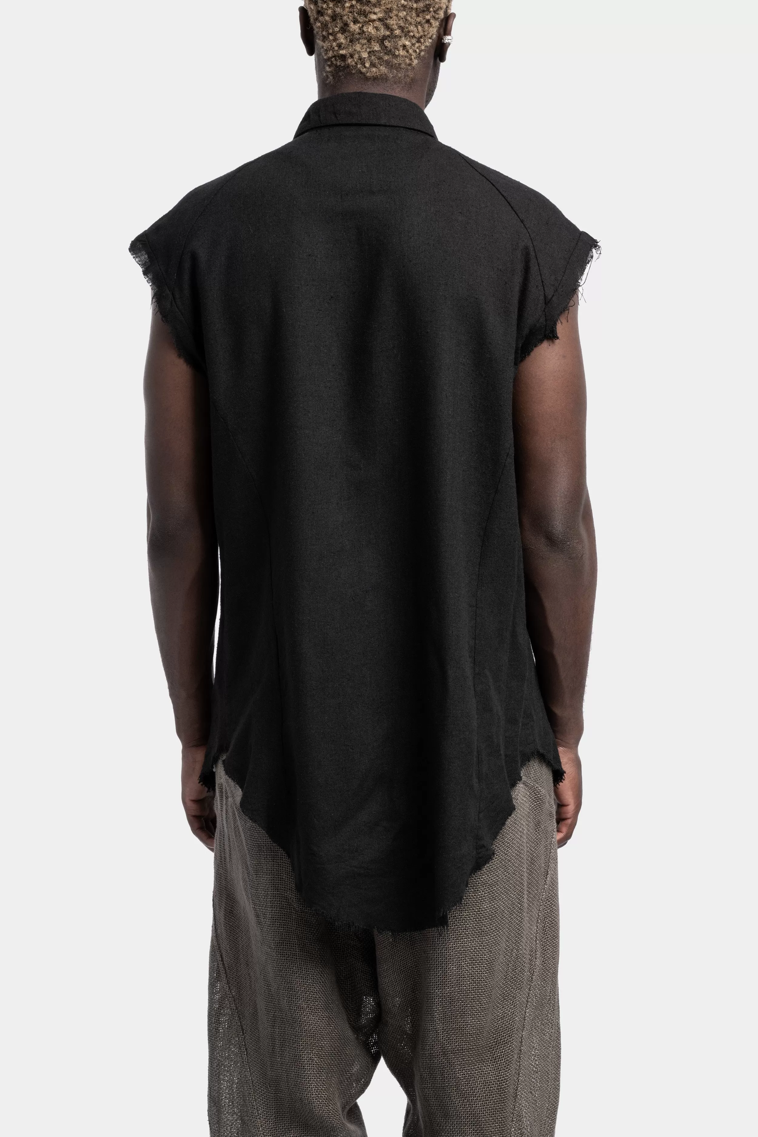 Raw silk sleeveless shirt