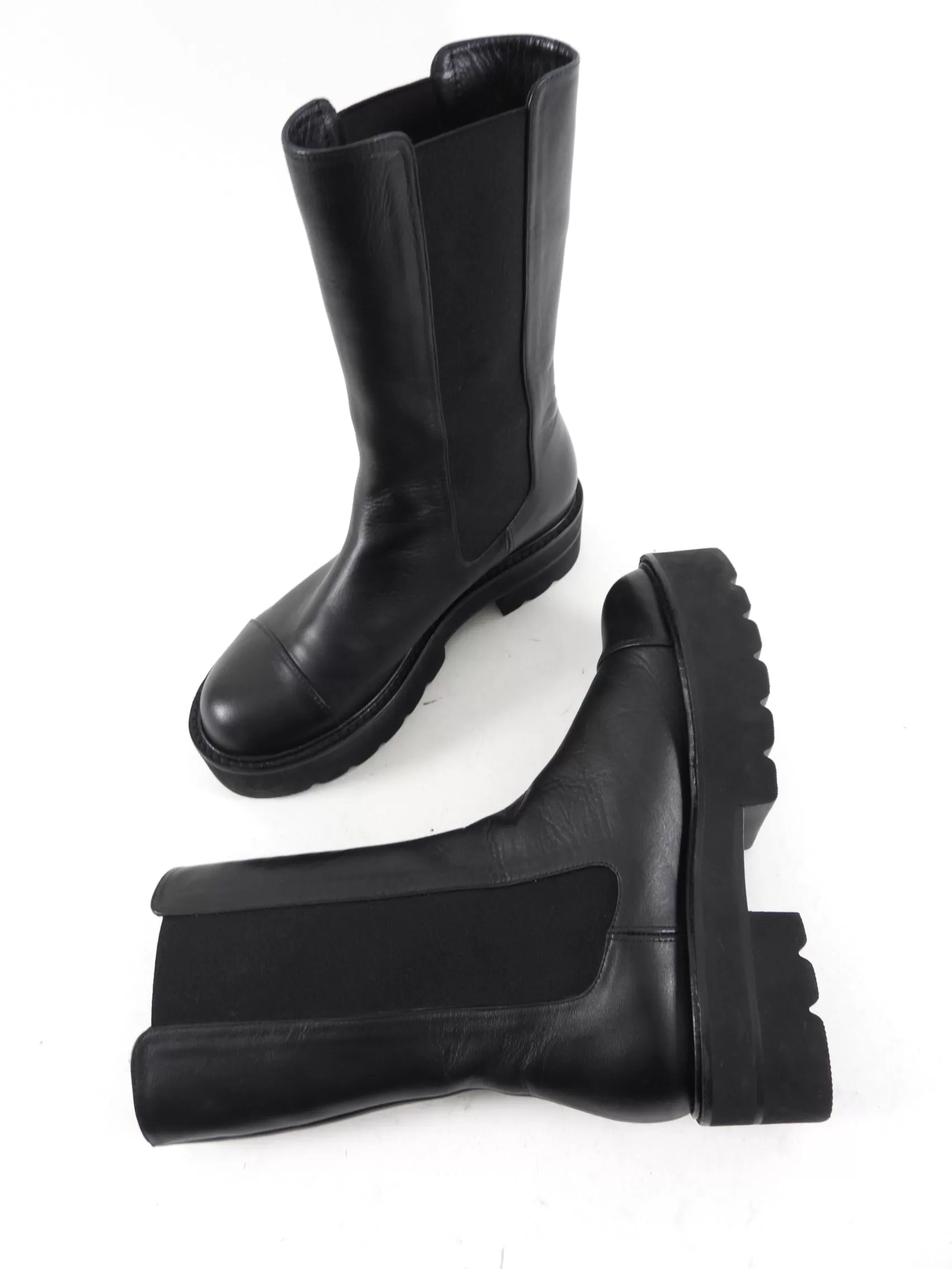 Stuart Weitzman Black Midi Leather Ankle Boots - 6.5